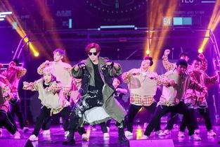 街舞男成人剧目推荐视频,揭秘街舞男成人剧目推荐视频中的精彩瞬间