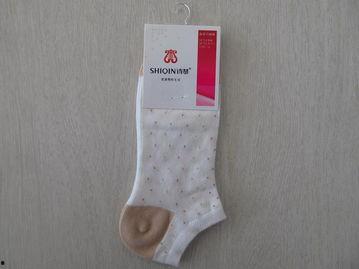 无骨袜成人款视频,舒适体验，时尚必备