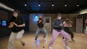 成人结尾街舞视频,揭秘结尾街舞的魅力瞬间