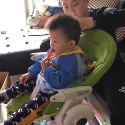 成人婴儿翻滚视频