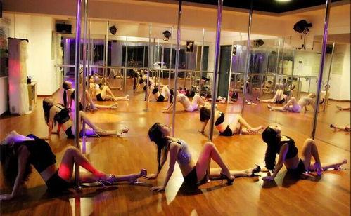 小木马成人舞蹈视频,成人舞蹈视频教程精选